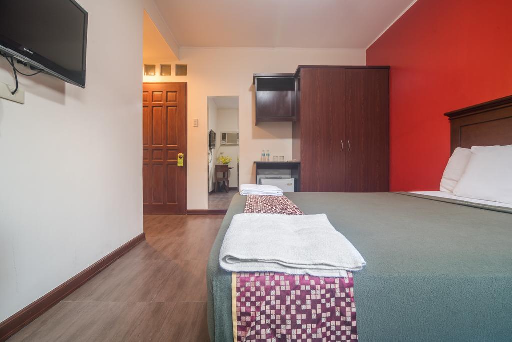 Oftana Suites Mandaue City Exterior photo