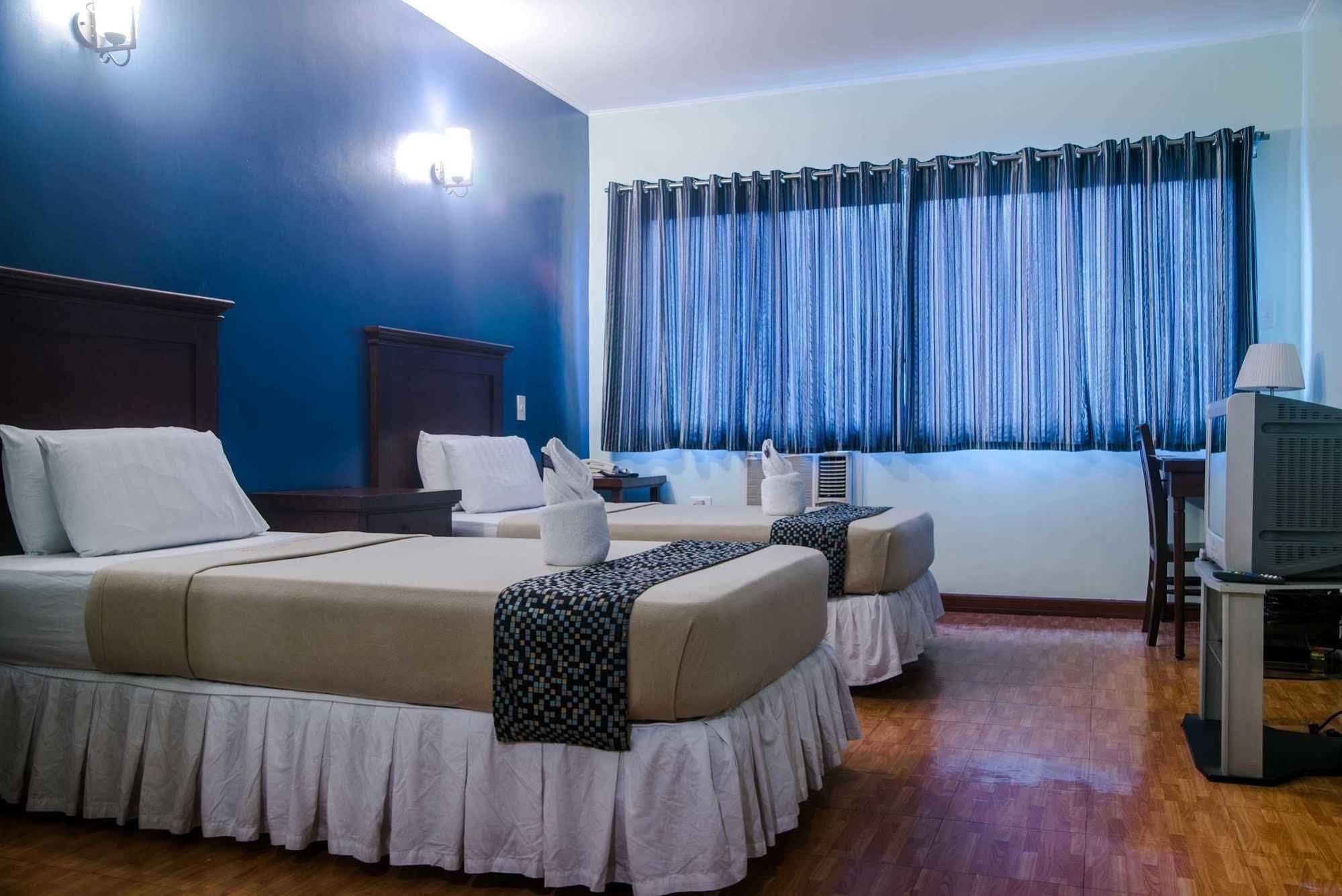 Oftana Suites Mandaue City Exterior photo